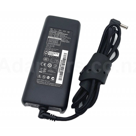 Razer Blade RZ09-01952G33-R3G1 charger 165w